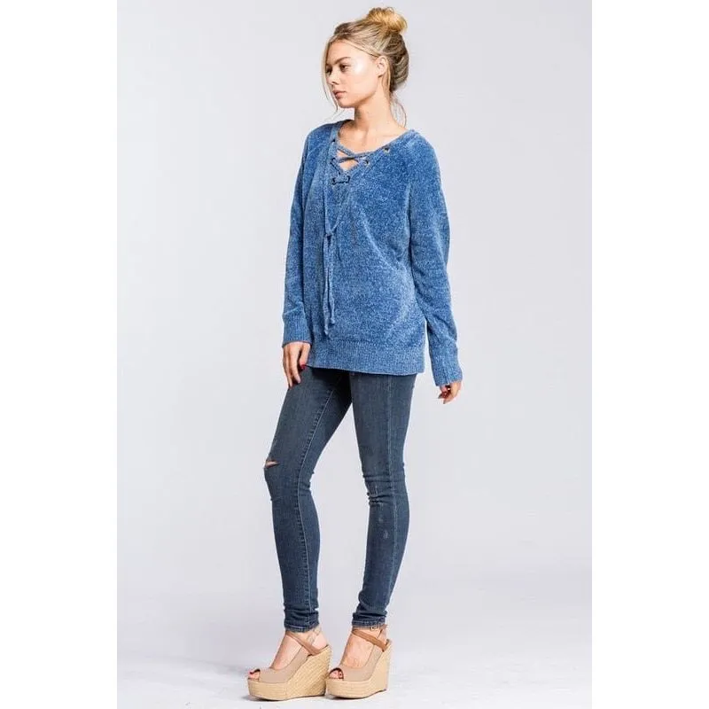 Loose fit, v-neck, long sleeve sweater raglan top