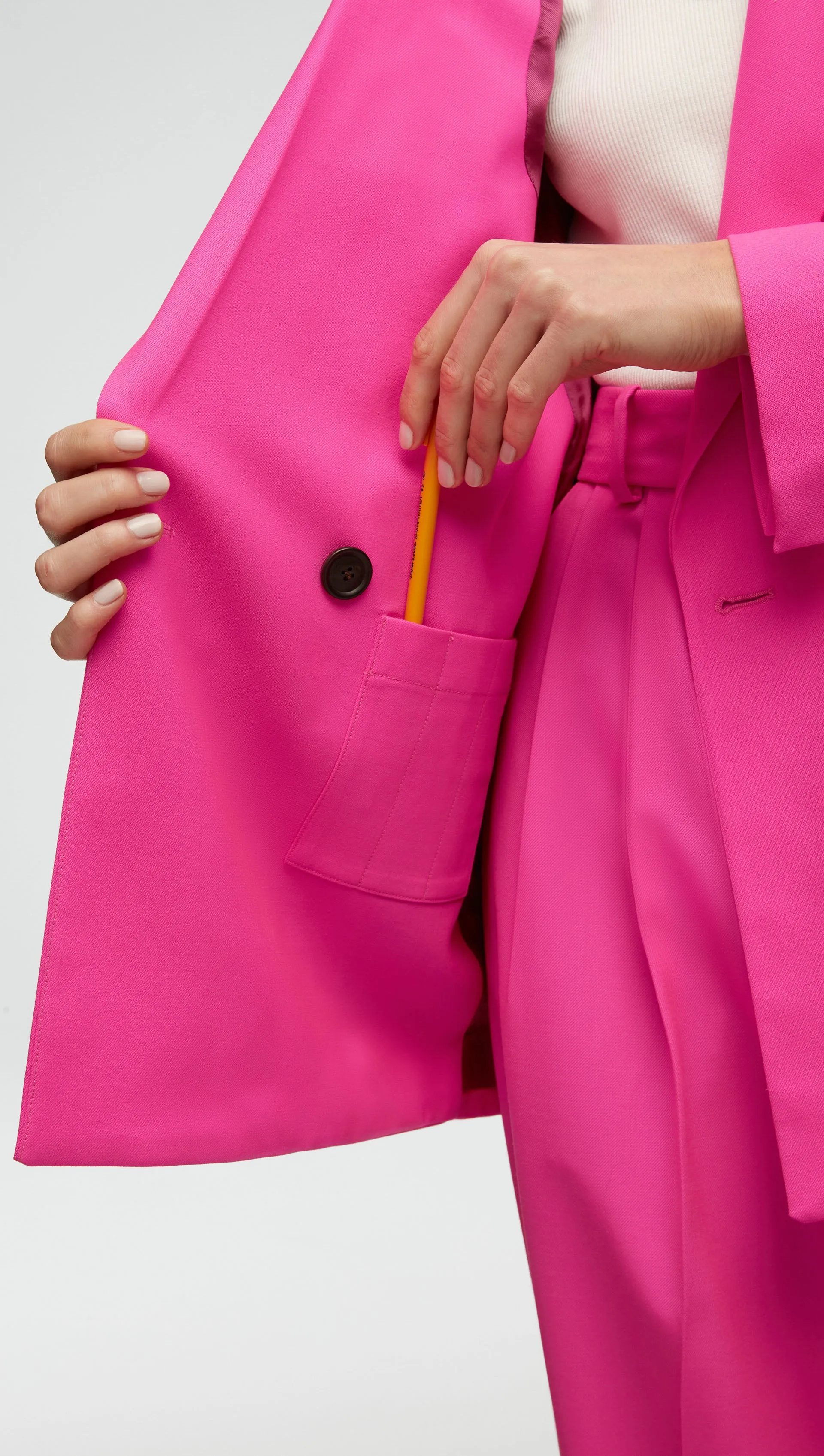 Peak Lapel Blazer in Seasonless Wool | Bright Pink