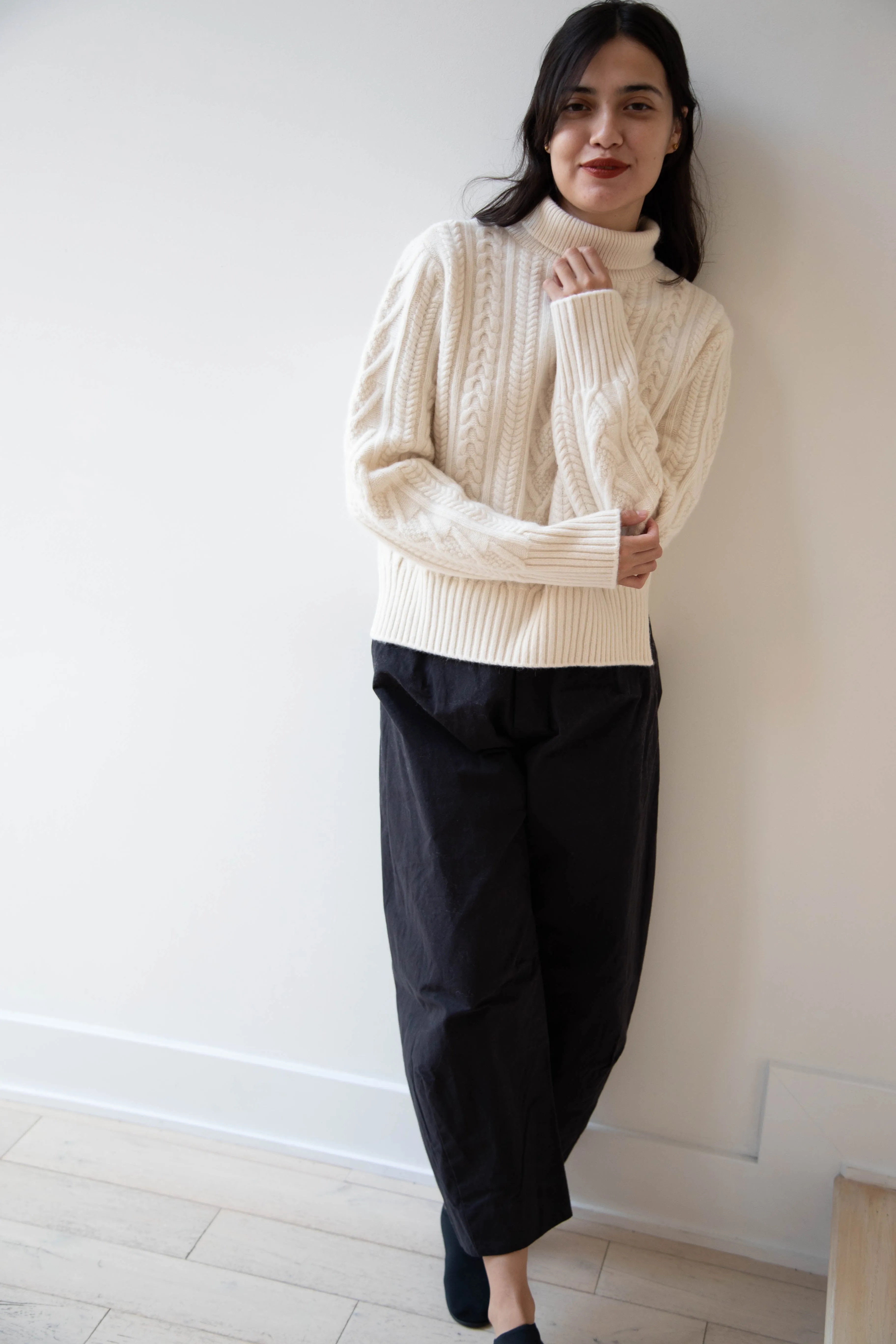 The Loom | Cable Turtleneck Sweater in Ivory