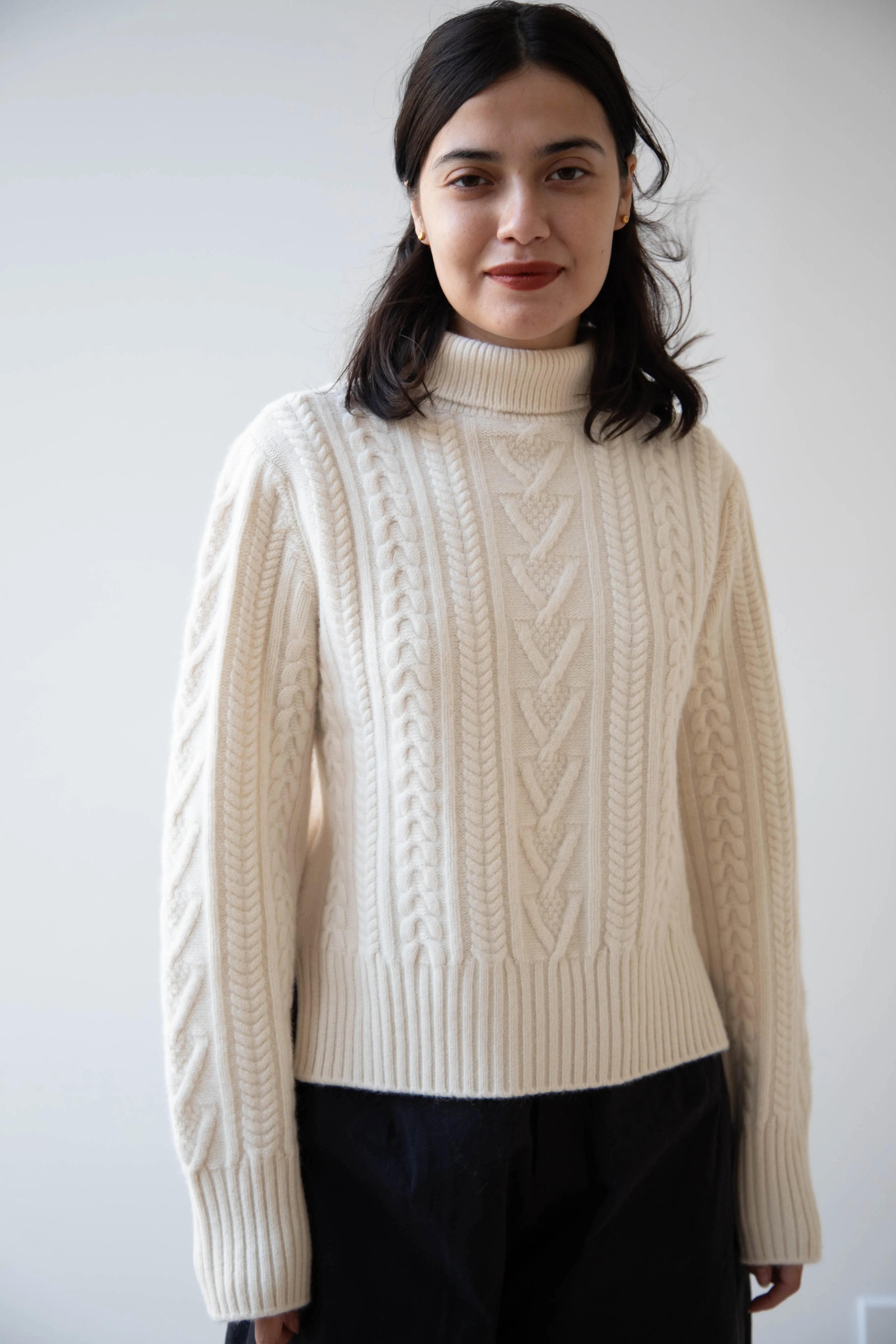 The Loom | Cable Turtleneck Sweater in Ivory