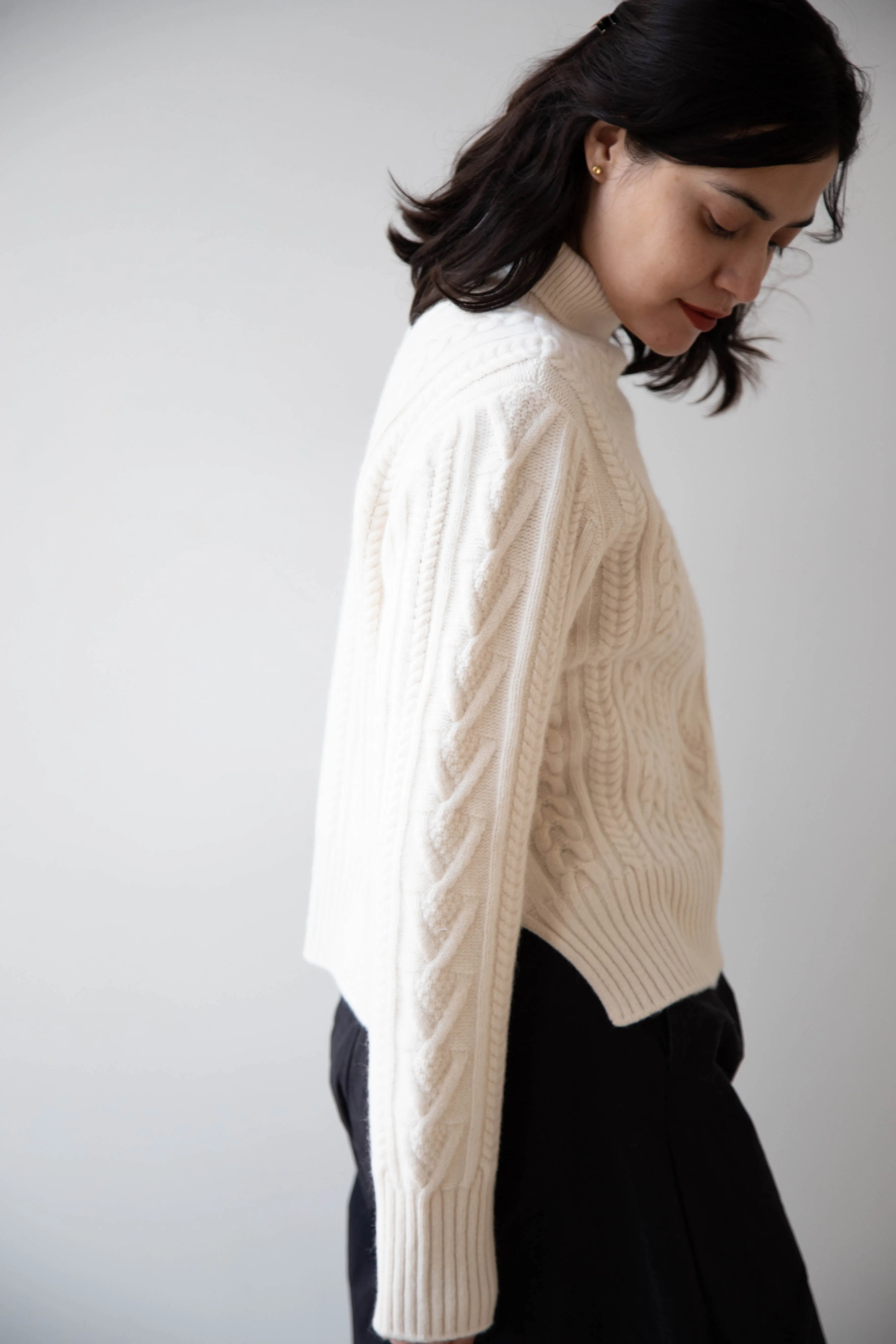 The Loom | Cable Turtleneck Sweater in Ivory