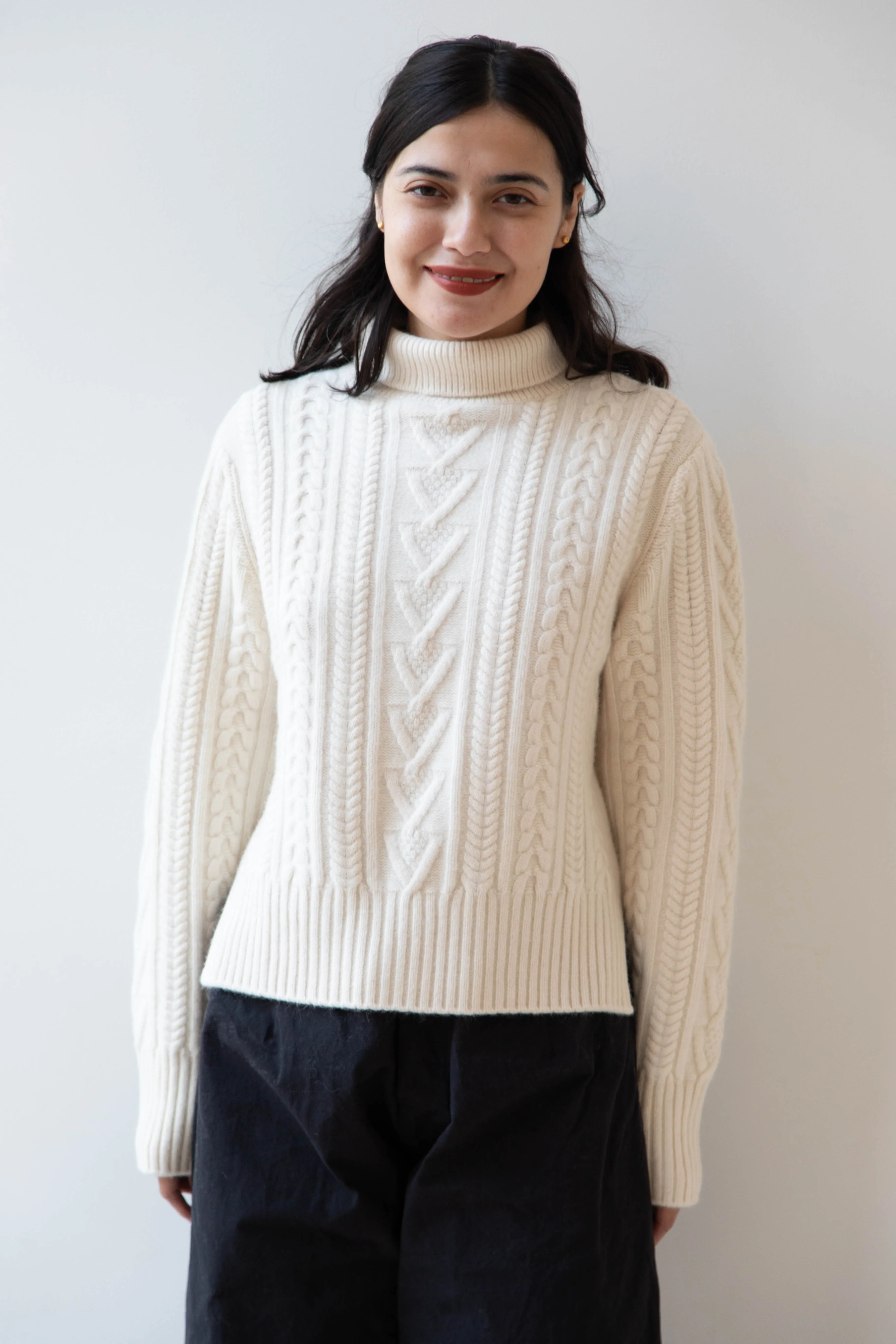 The Loom | Cable Turtleneck Sweater in Ivory