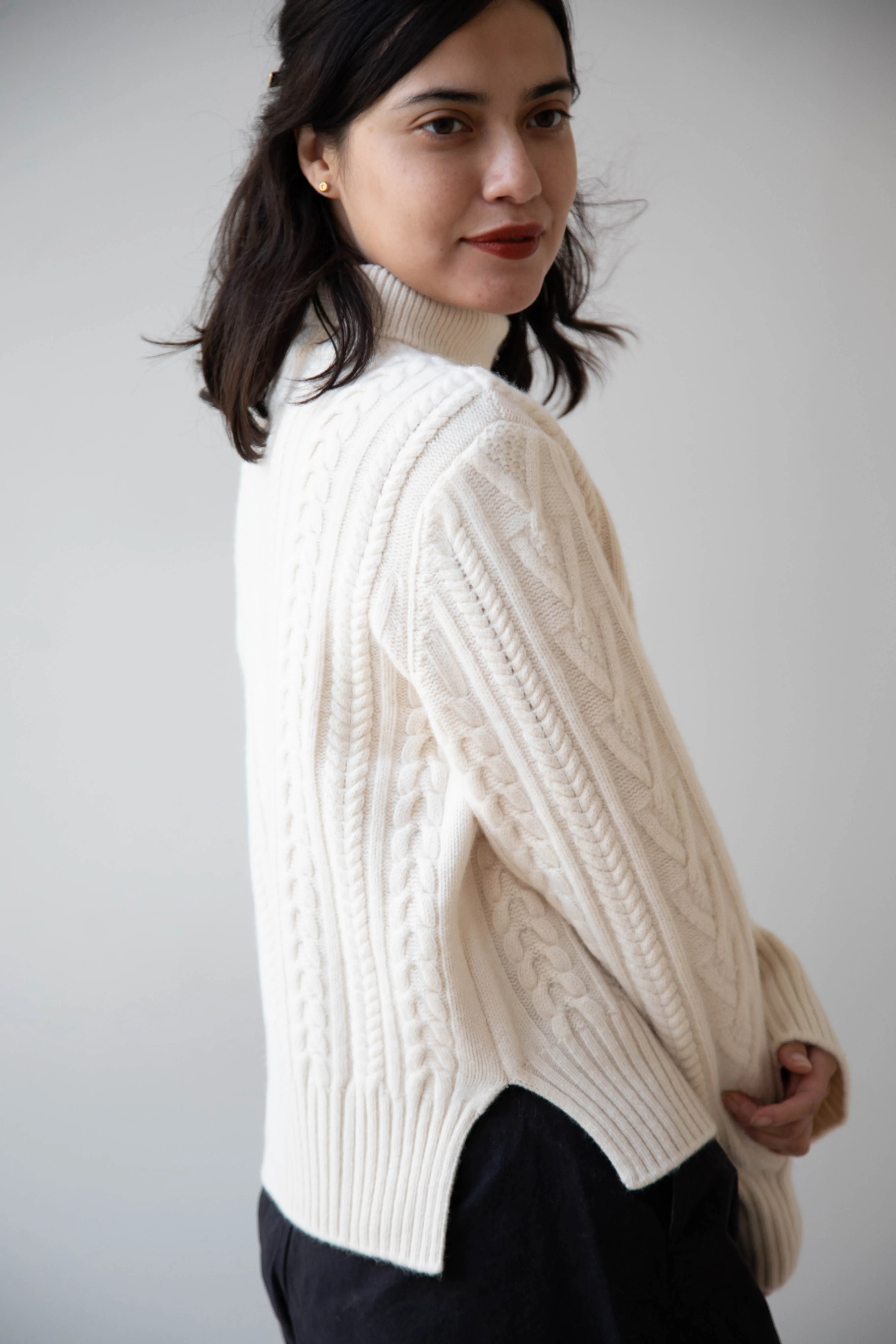 The Loom | Cable Turtleneck Sweater in Ivory