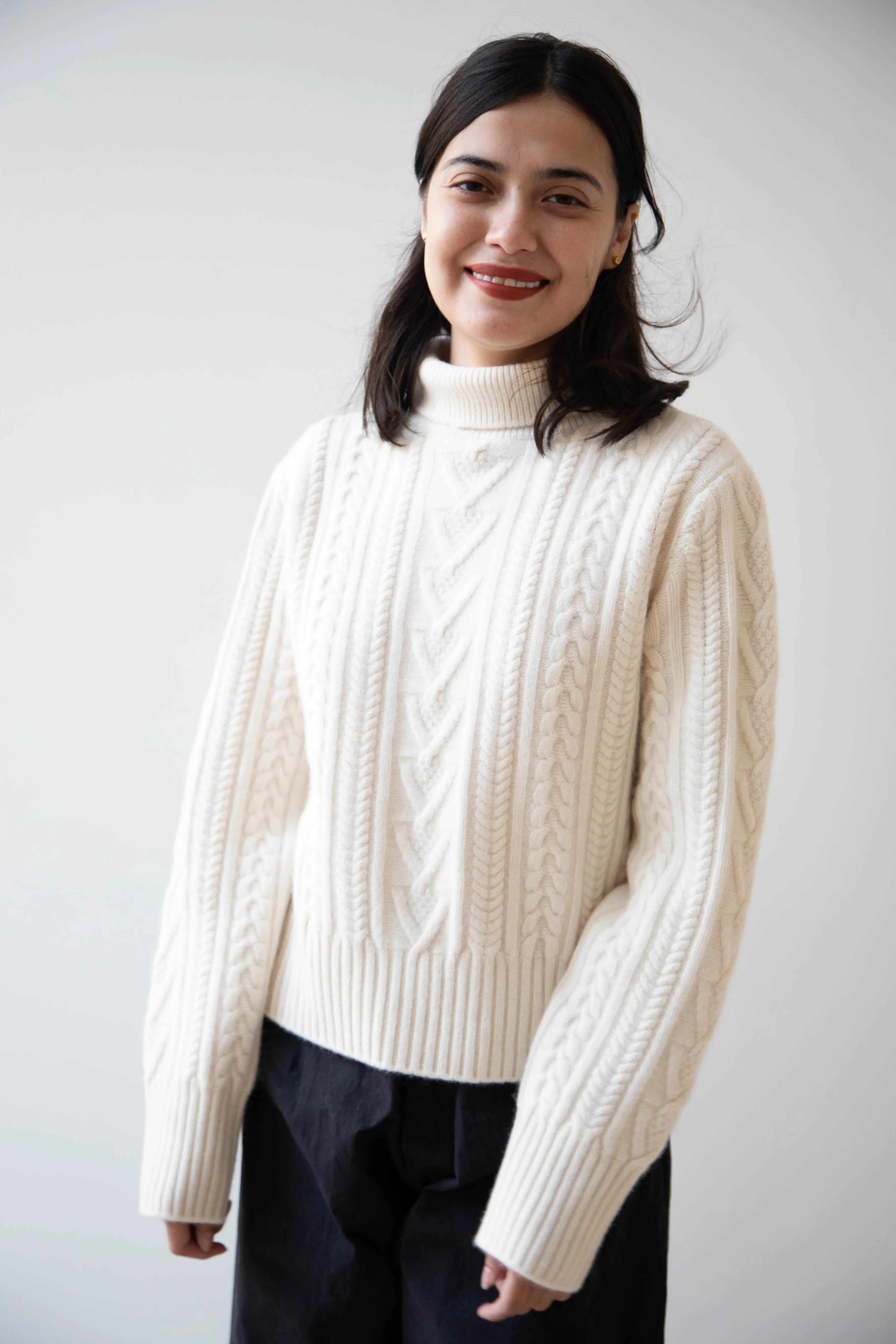 The Loom | Cable Turtleneck Sweater in Ivory